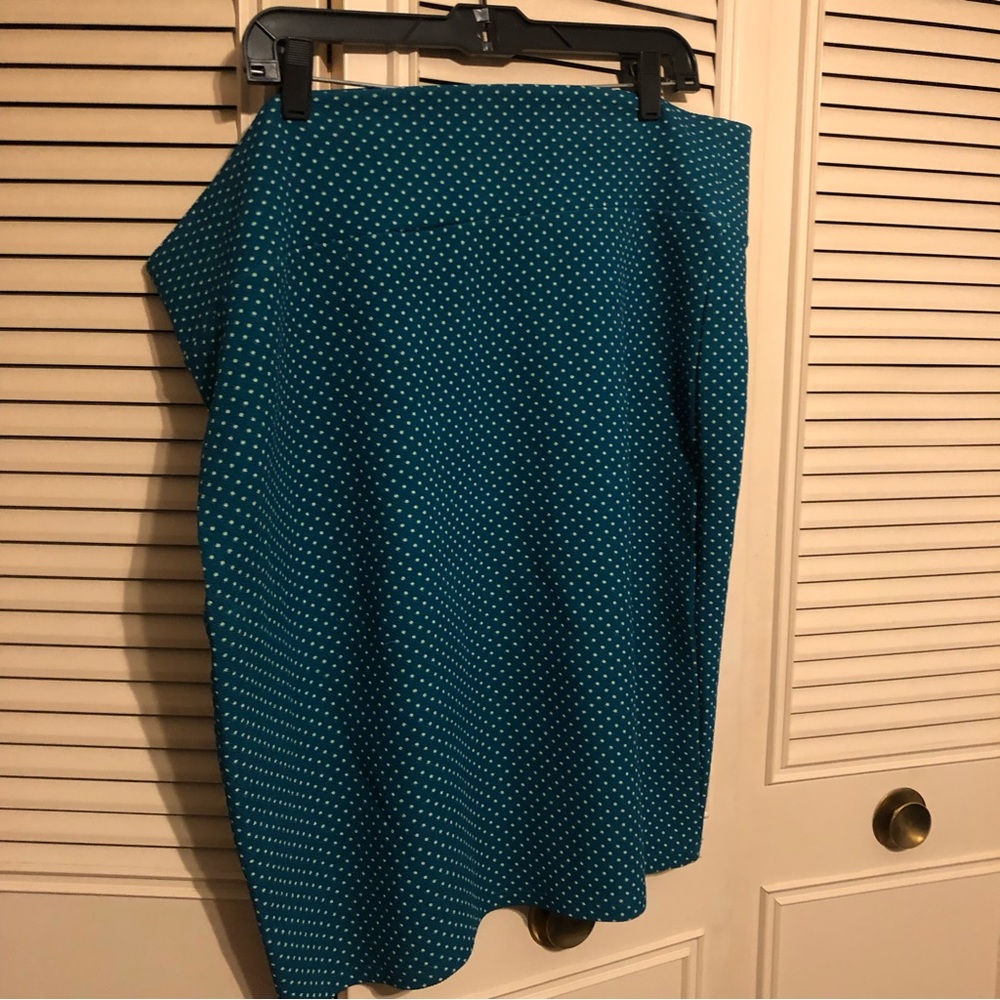 LuLaRoe 3X Cassie polka dot teal
